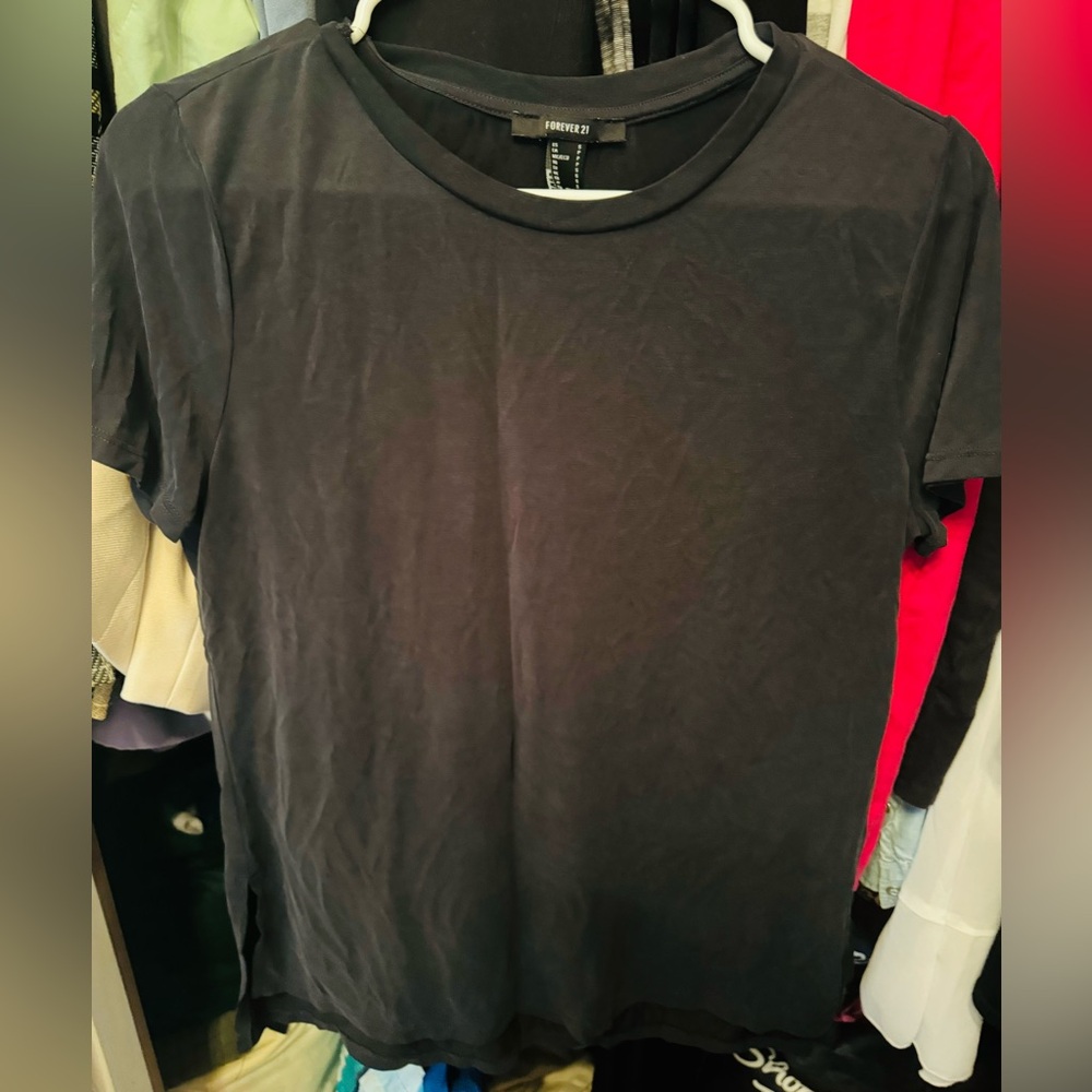 FOREVER 21 Women’s Shirt